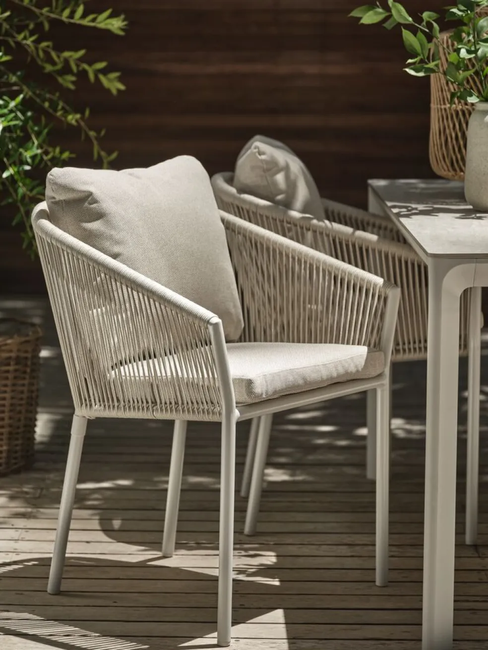 GILJAChaise empilable GILJA séchage rapide beige