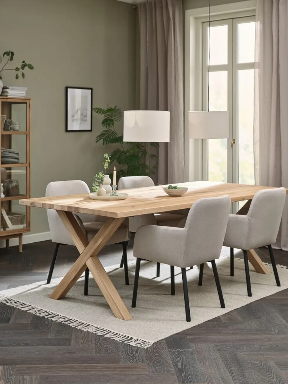 GRIBSKOV + SOTTRUPGRIBSKOV L230 table chêne naturel + 4 SOTTRUP chaises beige
