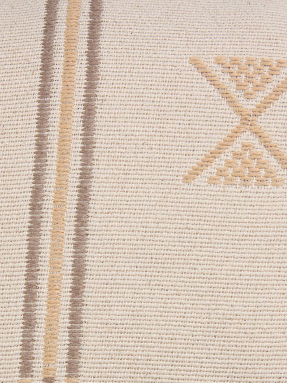GRYNSILDRECoussin GRYNSILDRE 40x60 beige/jaune