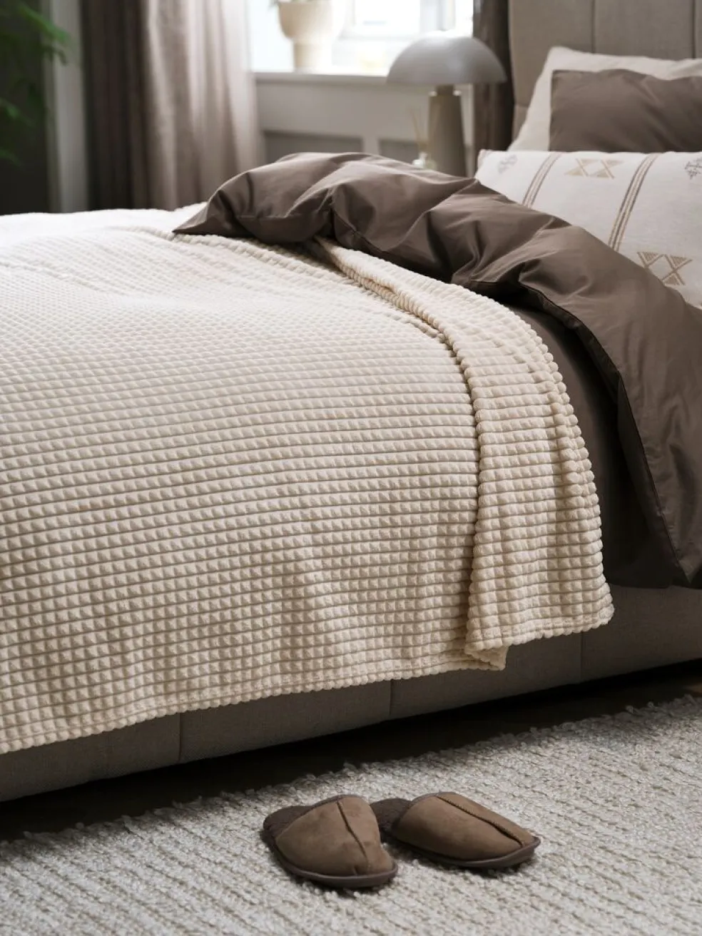 HAGTORNCouvre-lit HAGTORN 200x220 beige