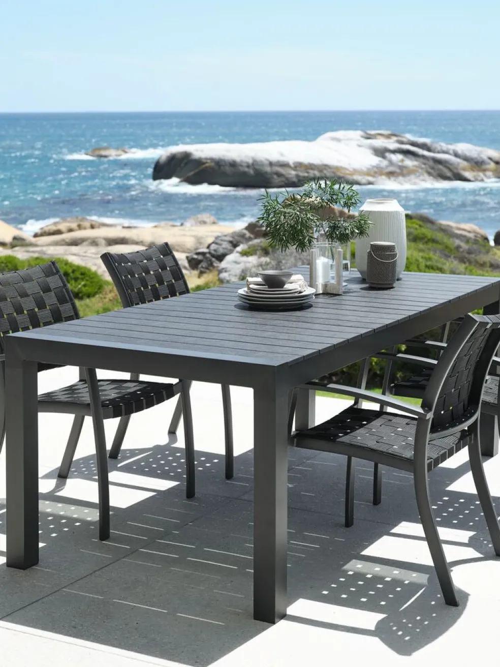 HESTEHAVETable de jardin HESTEHAVE l95xL205/275 noir