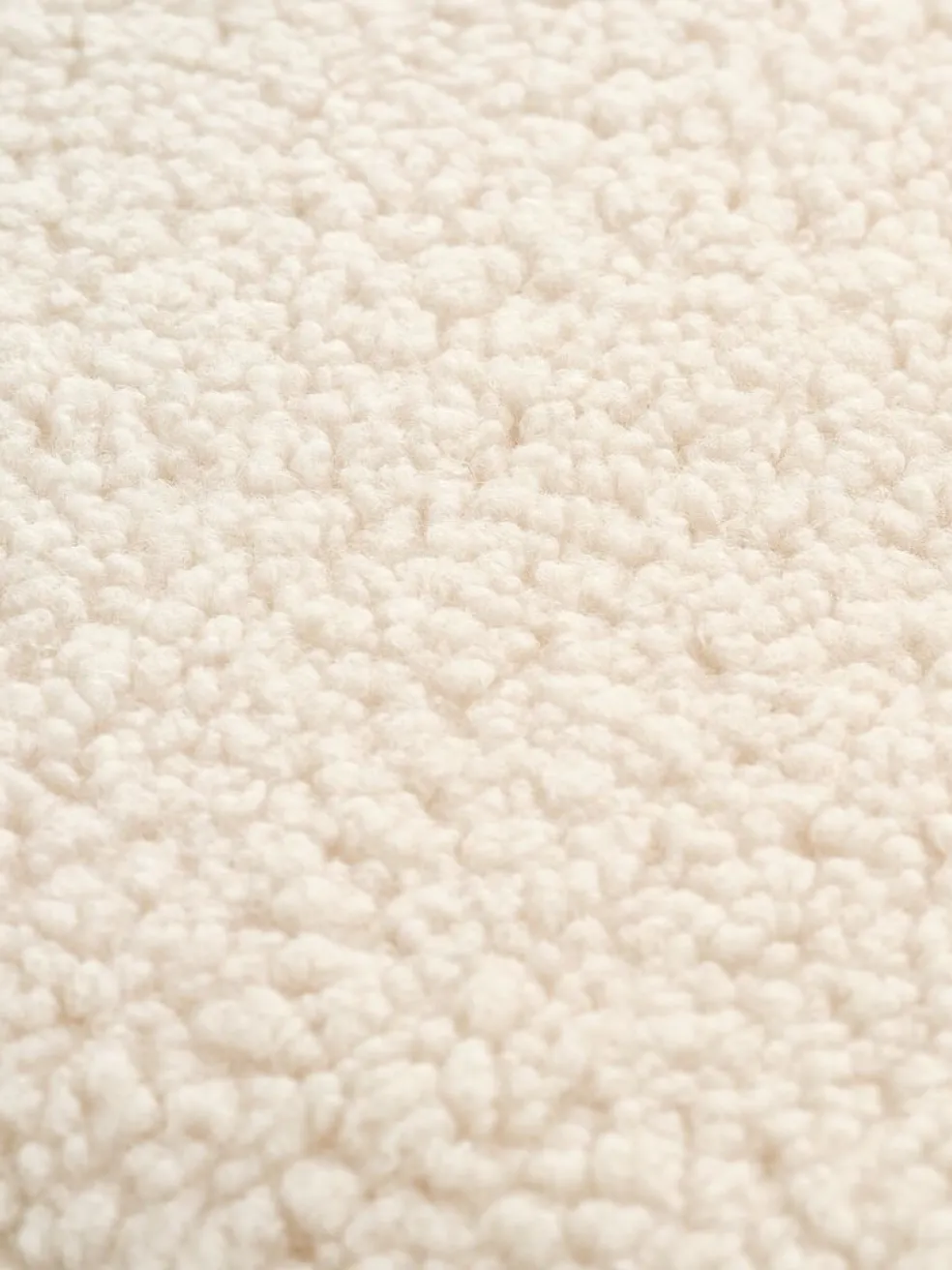 HUNDESTEDRepose-pieds HUNDESTED tissu teddy blanc cassé/coloris chêne