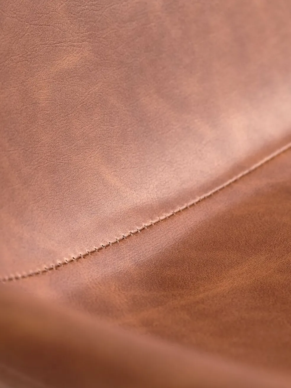 HYGUMChaise HYGUM pivotante cognac/noir