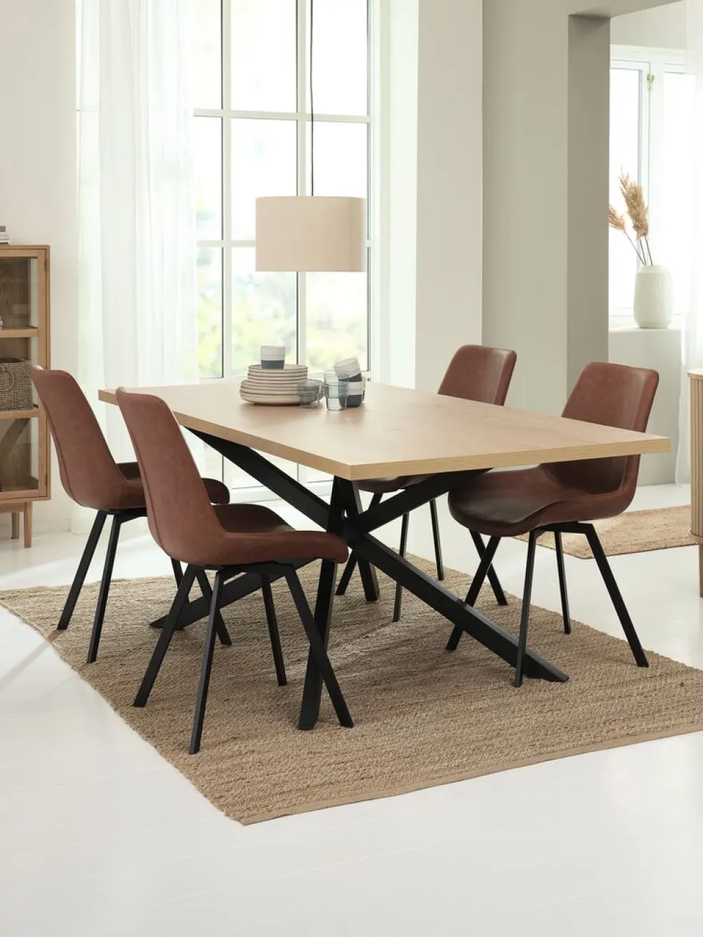 HYGUMChaise HYGUM pivotante cognac/noir