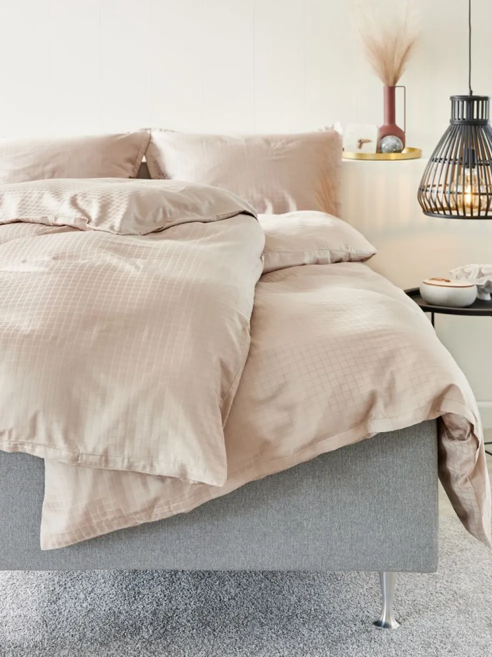 INGEBORGGoldParure de lit Satin INGEBORG 240x220 sable