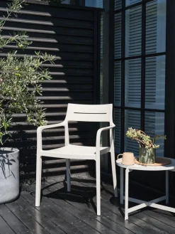 INGSTRUPChaise empilable INGSTRUP beige