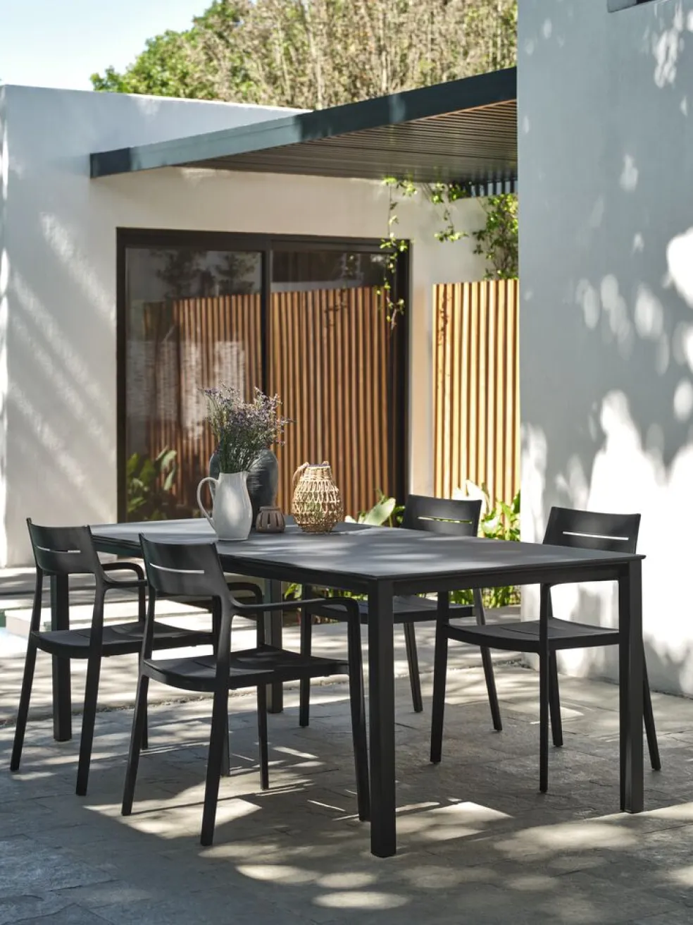INGSTRUPChaise empilable INGSTRUP noir