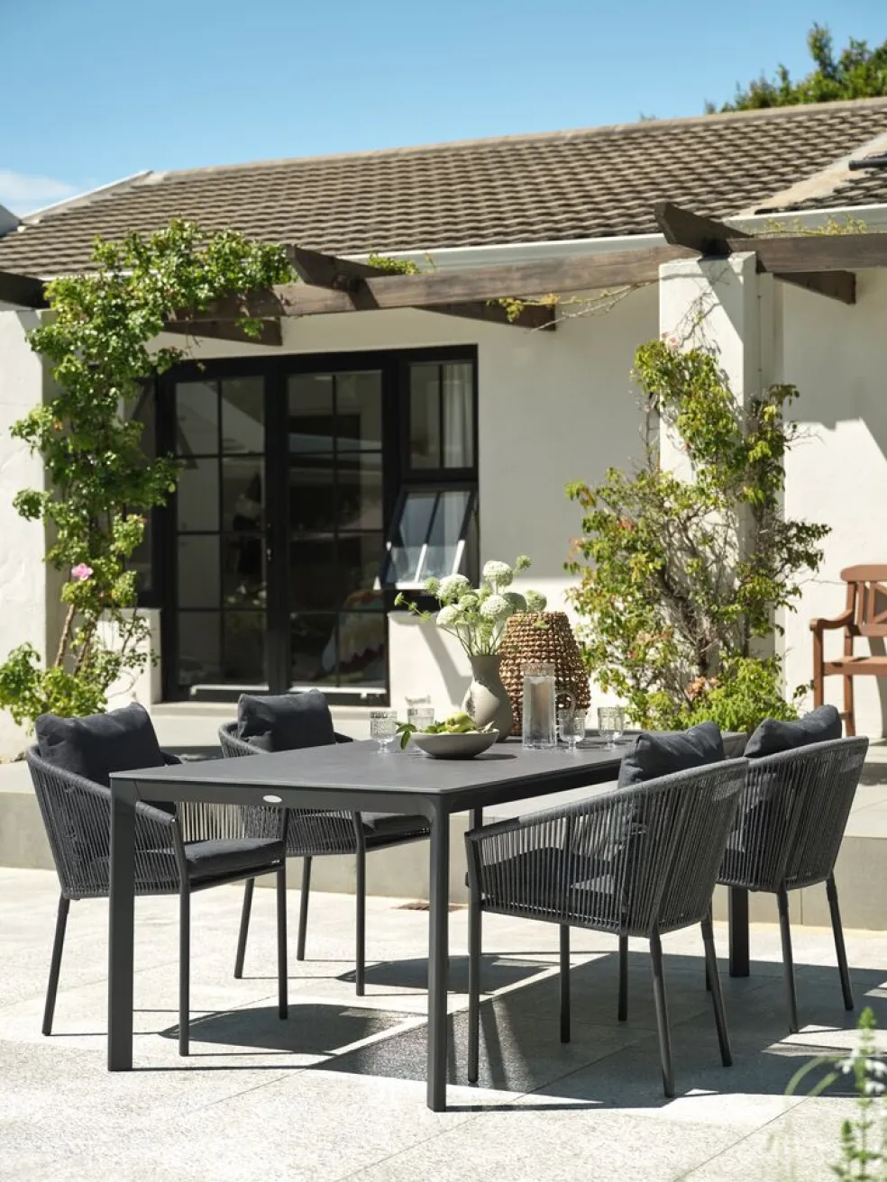 KUMLATable de jardin KUMLA l95xL200 gris