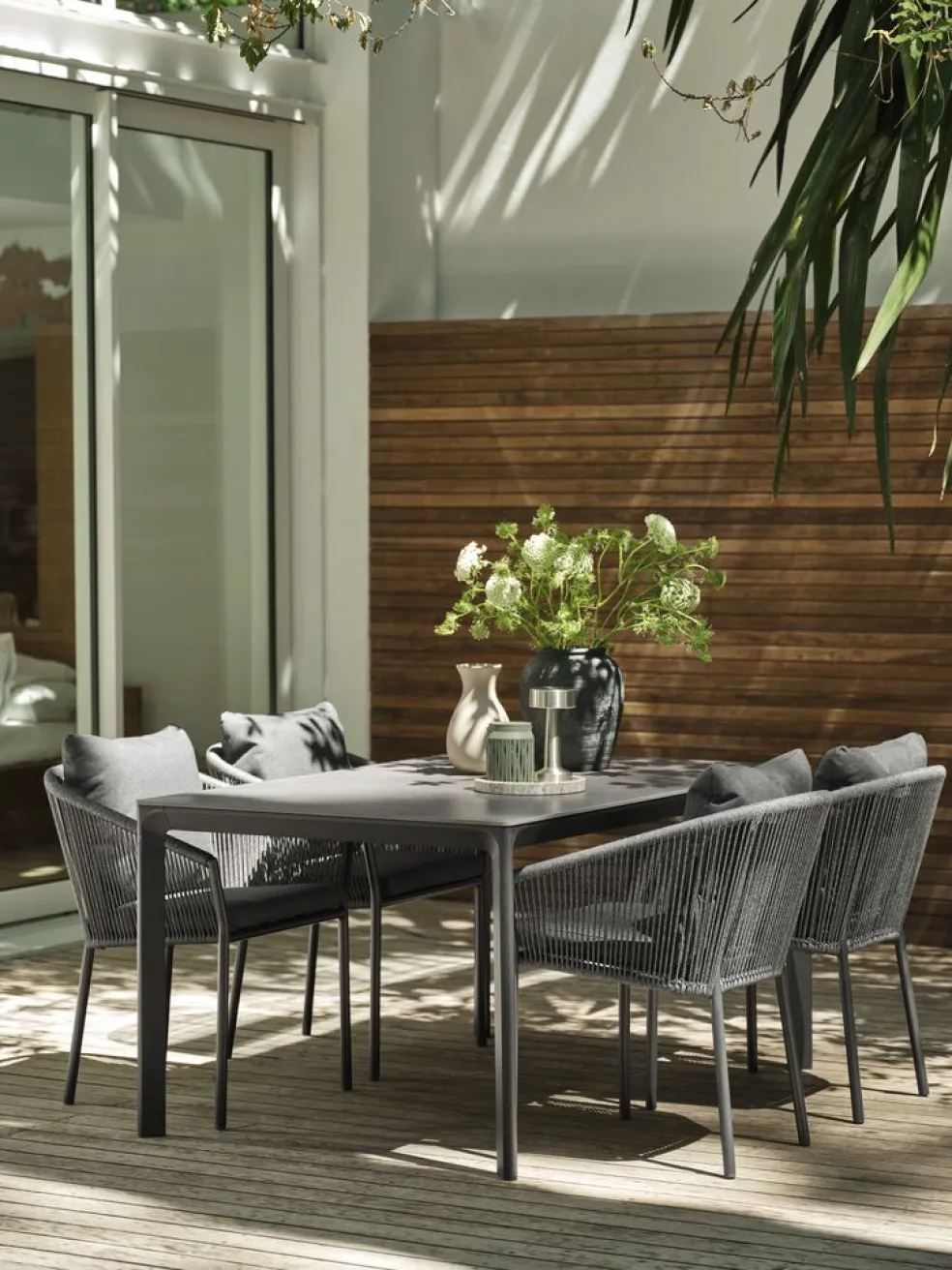 KUMLATable de jardin KUMLA l95xL150 gris