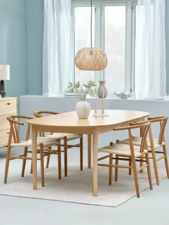 MARSTRAND + GUDERUPMARSTRAND L200/280 table coloris chêne + 4 GUDERUP chaises