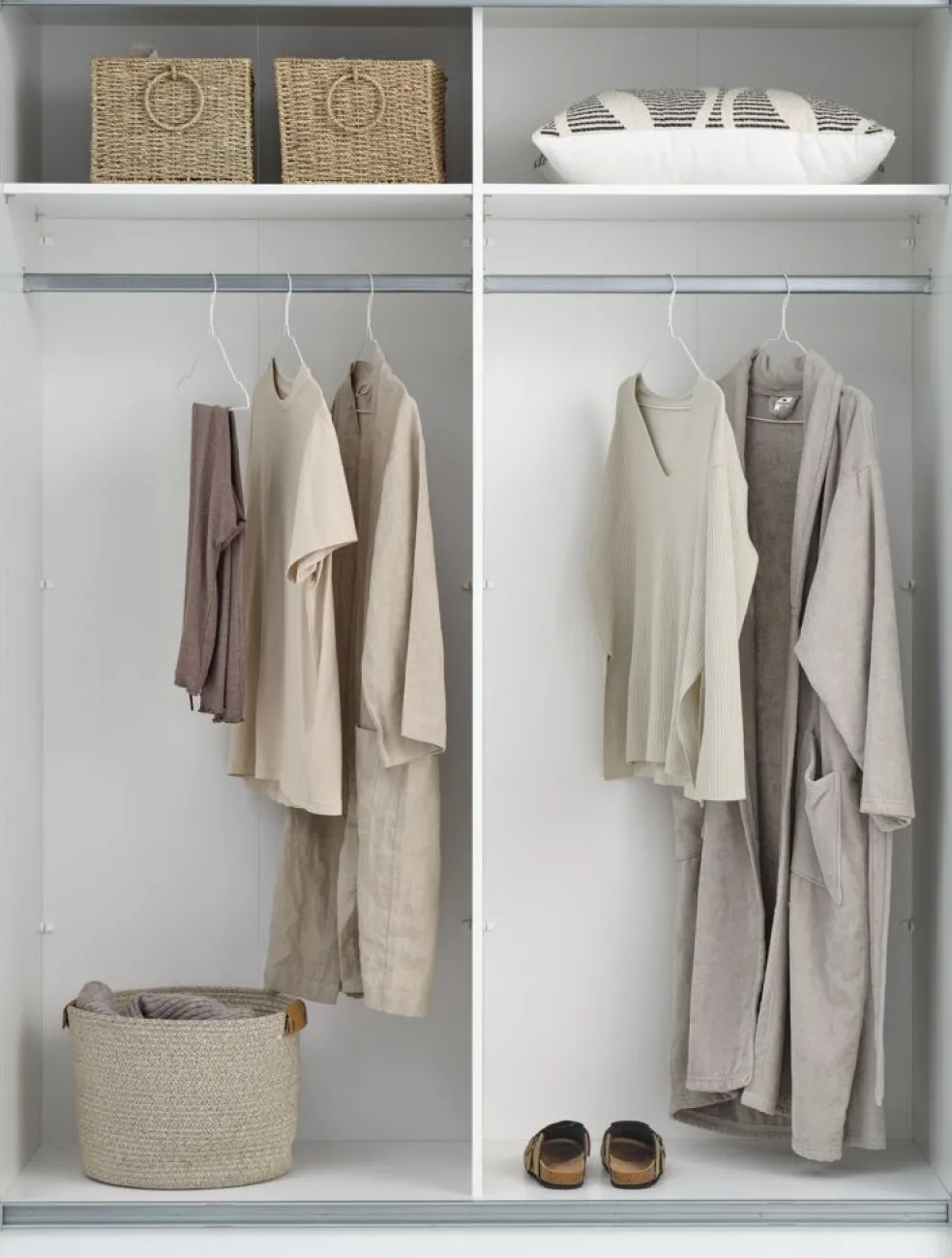 RABERGArmoire RABERG 150x200 a/miroir blanc