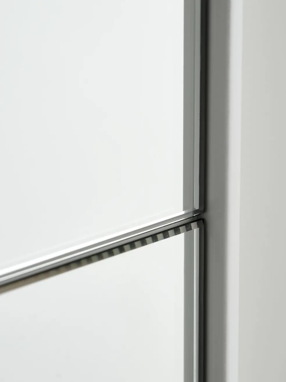 RABERGArmoire RABERG 200x200 a/miroir blanc