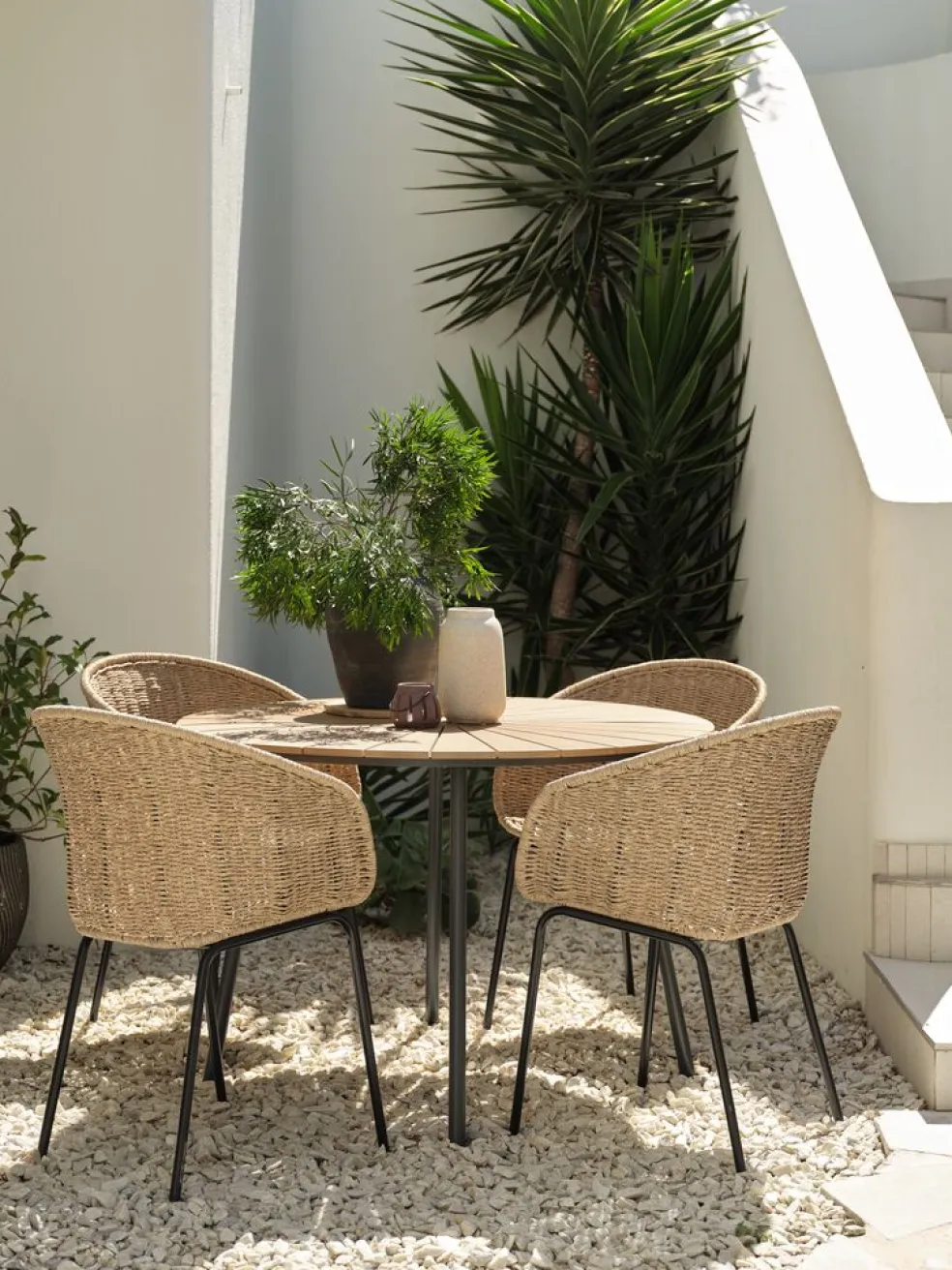 RANGSTRUPTable de jardin RANGSTRUP Ø110 naturel/noir