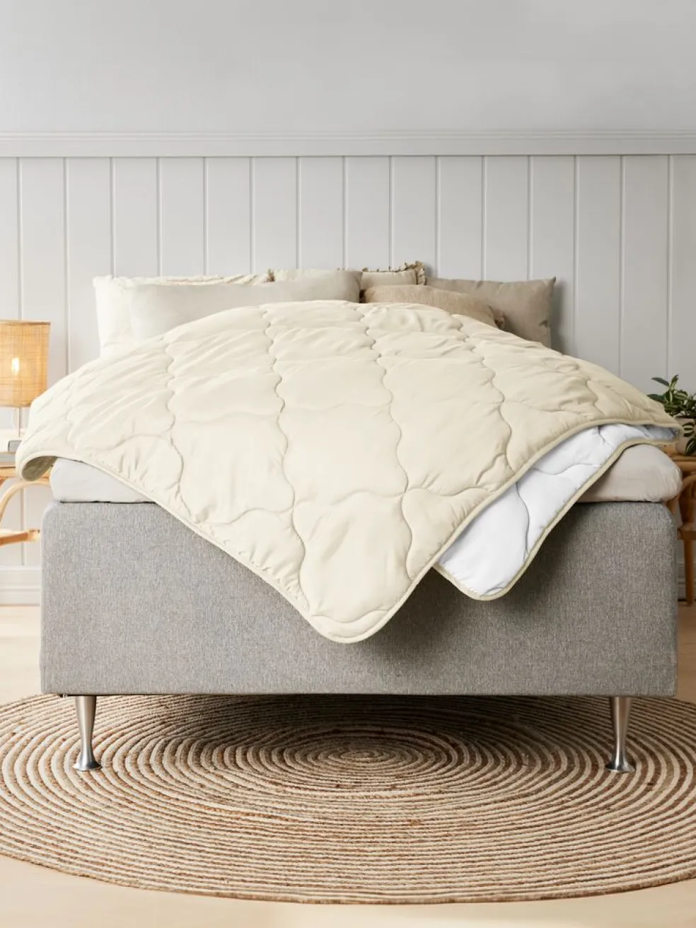STETINDENBasicCouette synthétique 240x220 STETINDEN légère
