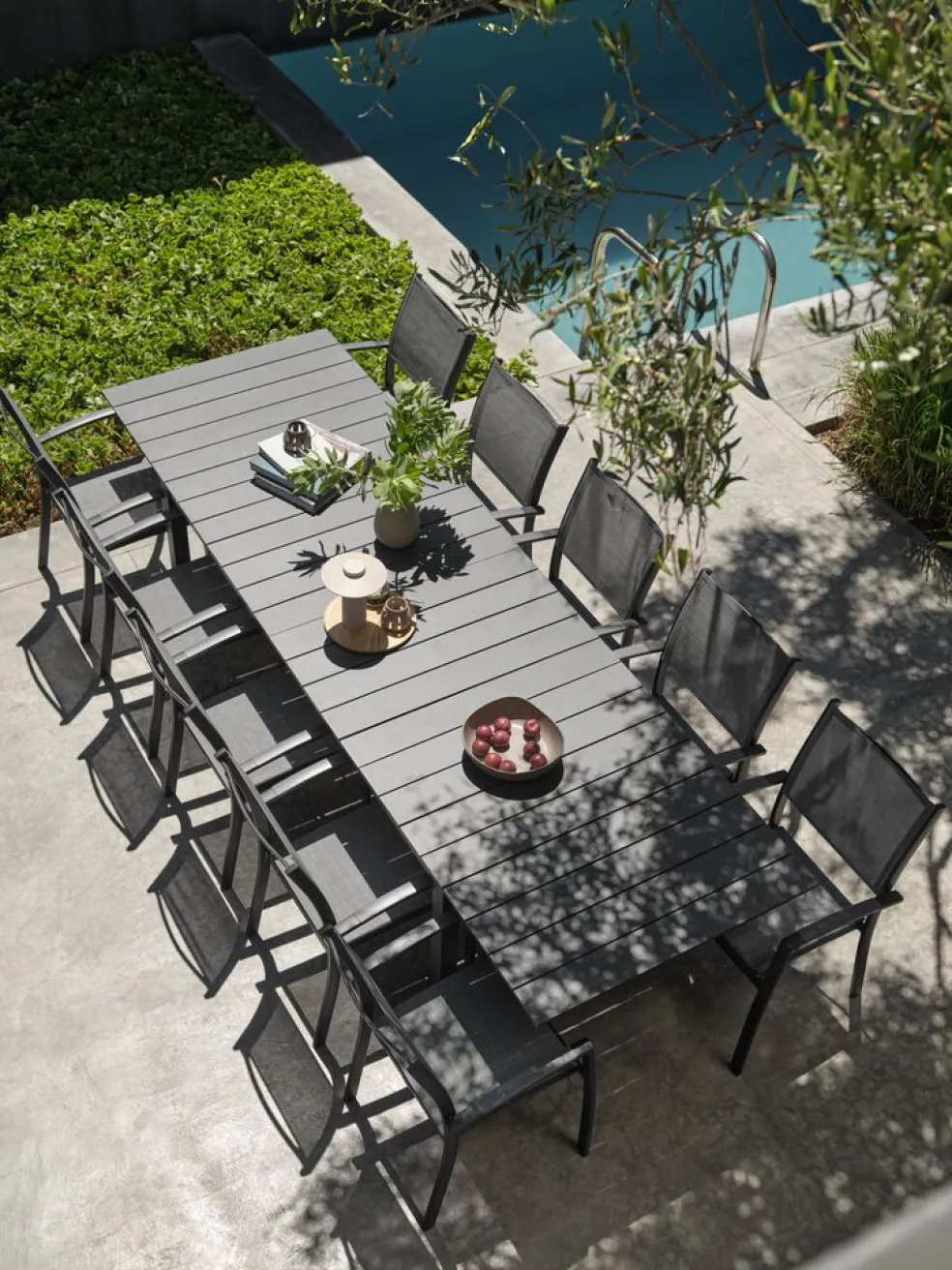 STRANDBYChaise empilable STRANDBY gris