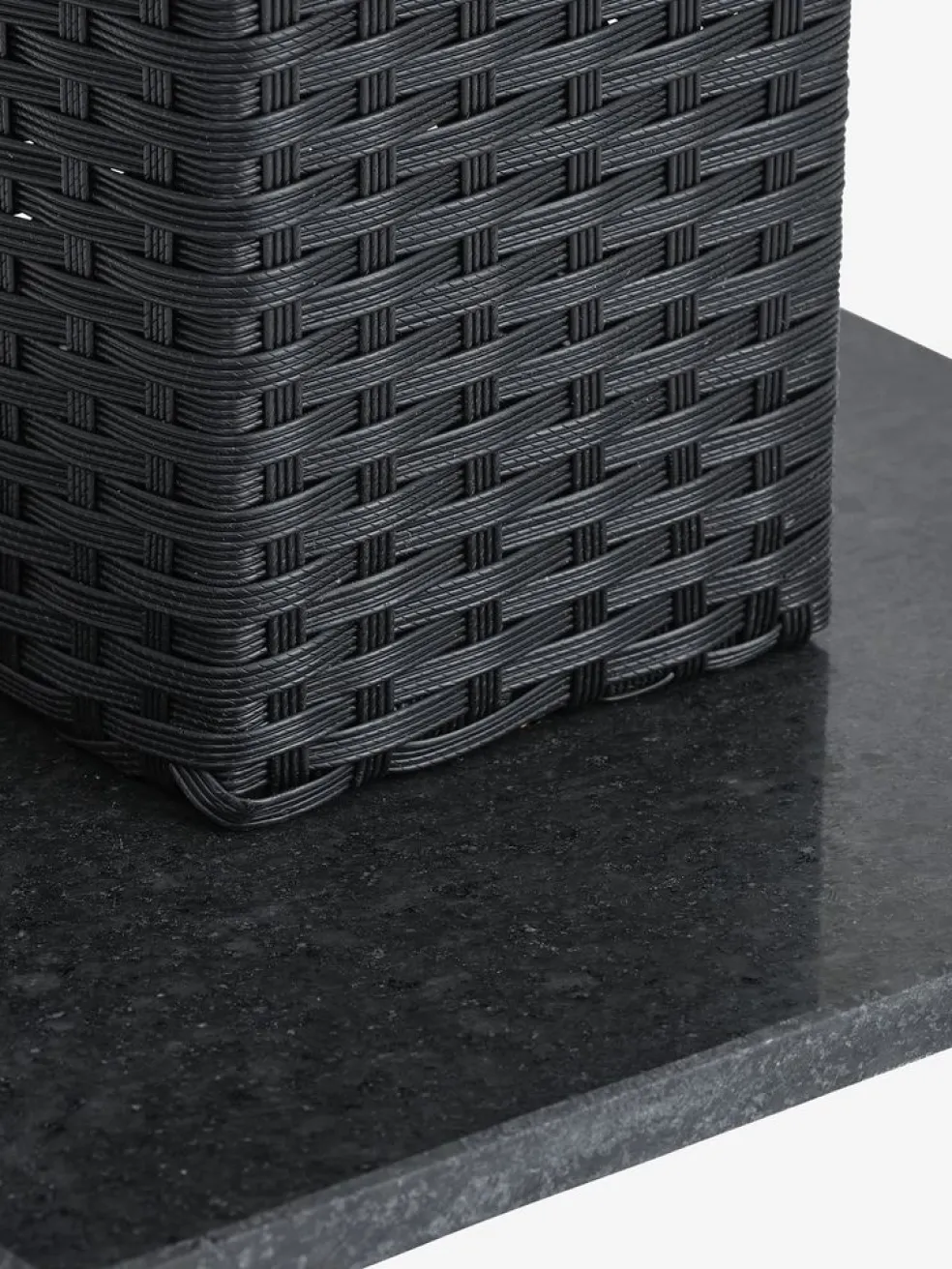 THYTable bistrot THY l60xL60 noir