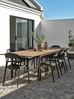 ULBJERG + NANNESTADULBJERG L214/297 table eucalyptus + 4 NANNESTAD chaise